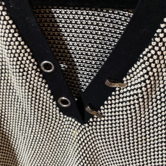 Black and white sparkling sweater - Picture 2 of 3